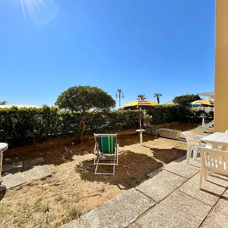 Fronte Mare-carraro Immobiliare - Family 公寓 *