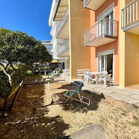 Fronte Mare-carraro Immobiliare - Family 公寓