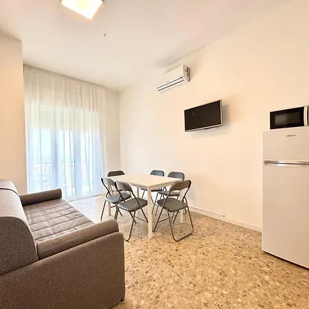 Fronte Mare-carraro Immobiliare - Family 公寓