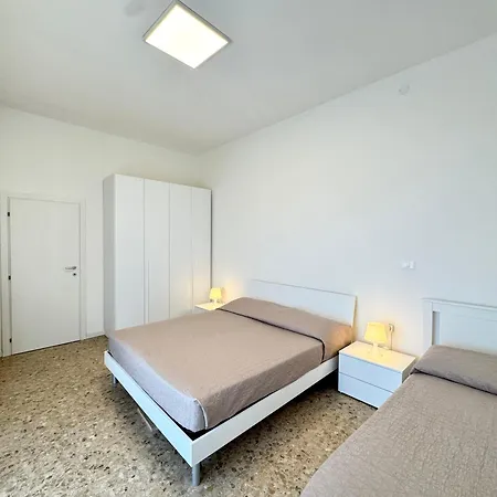 Fronte Mare-carraro Immobiliare - Family * Lido di Jesolo