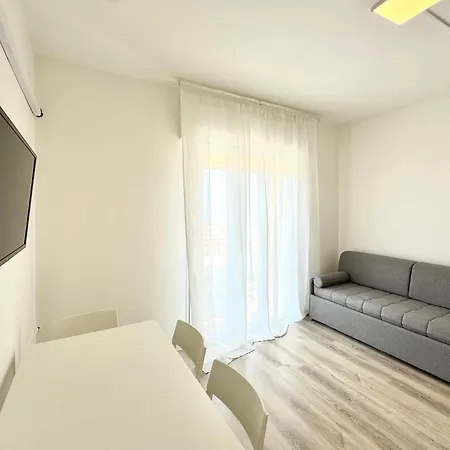 Fronte Mare-carraro Immobiliare - Family