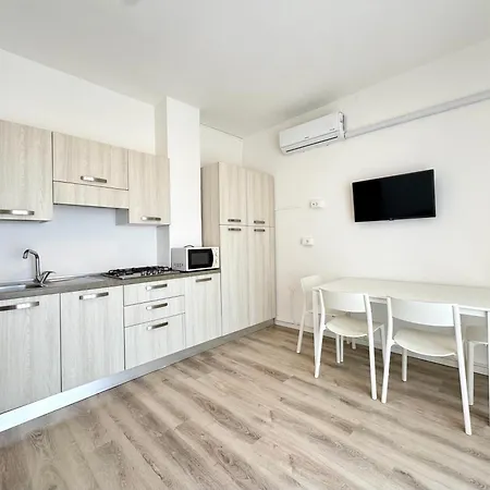 Apartament Fronte Mare-carraro Immobiliare - Family